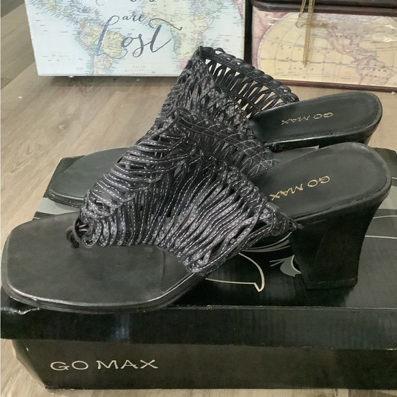 Go Max women’s pumps size 9 W/box - Picture 2 of 5